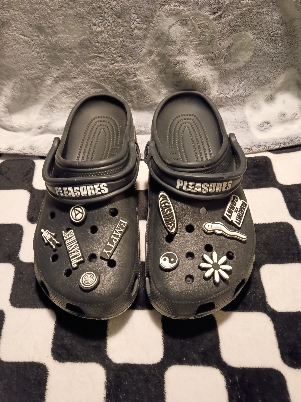 PLEASURES x Crocs Classic Clog Utopia Dystopia Black Men's 8 / Women's 10 205988